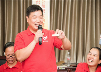 �±󣺹�����һ�������������������ֲ�Ϊ����������������