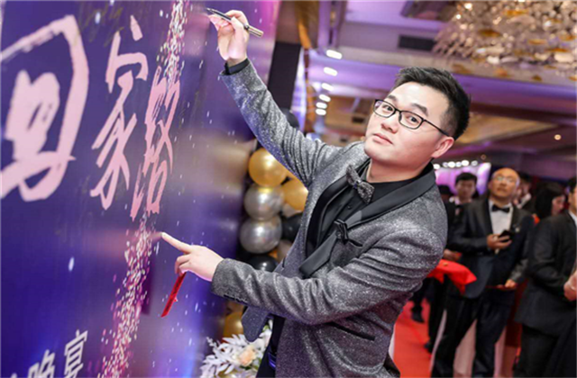 ���߹⡰�ߡ��¡��¸����е����⡰��Լ��������PA��Ѷ(�й���)�ٷ���վ90������������������ͨ����������