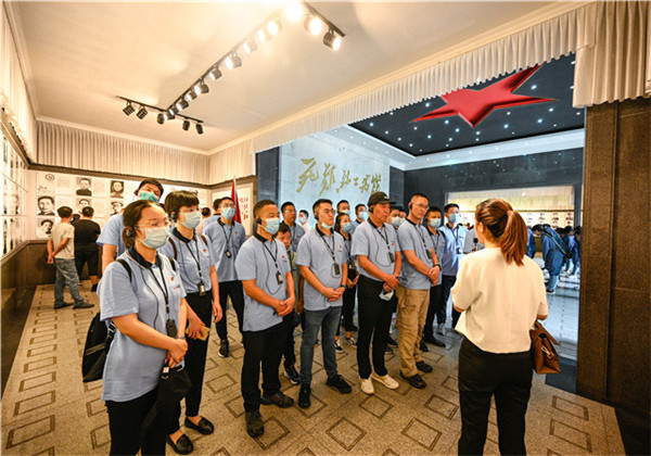 ���µ�ʷ�س�����������������������ǰ�е�ʹ������PA��Ѷ(�й���)�ٷ���վ�Ž��߽�����ɽ���ܵ�ʷѧϰ����