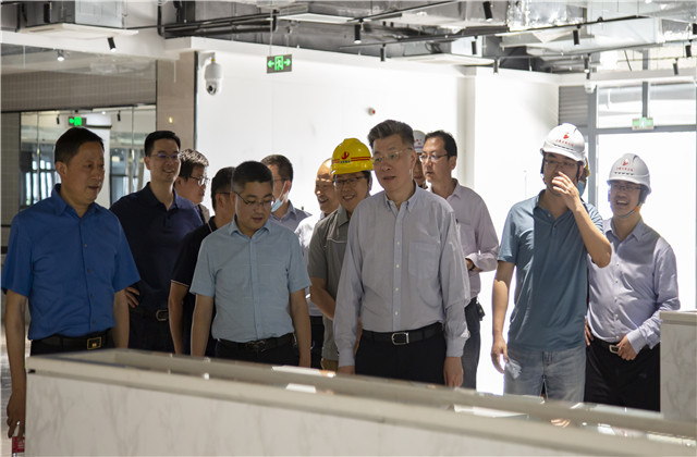 �Ϸ���ί��ί�����г�·�������չ�˾�Ϸ��е�����ѧ��У����Ŀ����