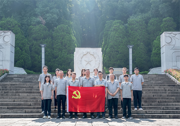 1625030997911279fIRh.jpg 城轨.jpg