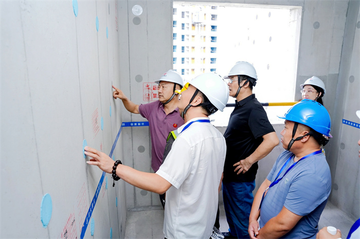 1756271784244378fNKq.jpg ÏÖ³¡¹ÛĦÕÕÆ¬5_¸±±¾.jpg