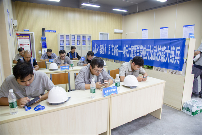 1759969905672169dmo0.jpg _92A7203.jpg